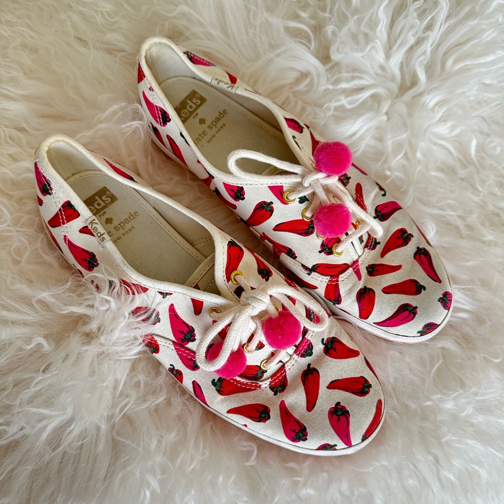 Keds x Kate Spade Women's White and Pink spicy Chili Pepper Sneakers Pom pom 7